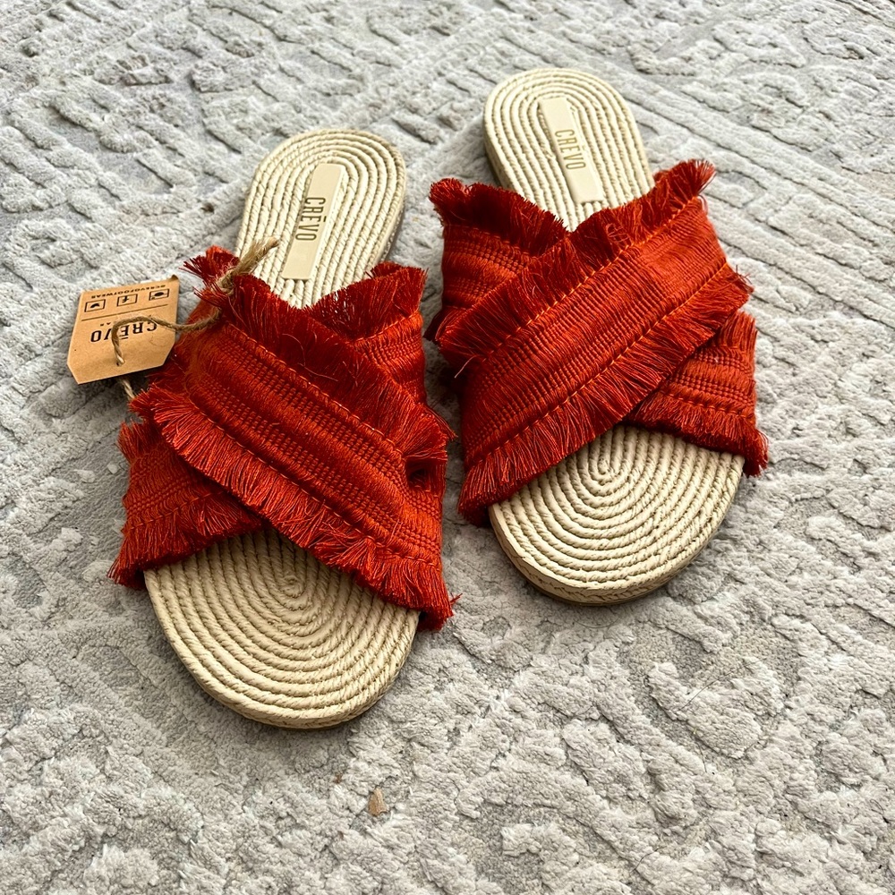 CREVO WOVEN CROSS STRAP              SLIDE SANDAL Size 8